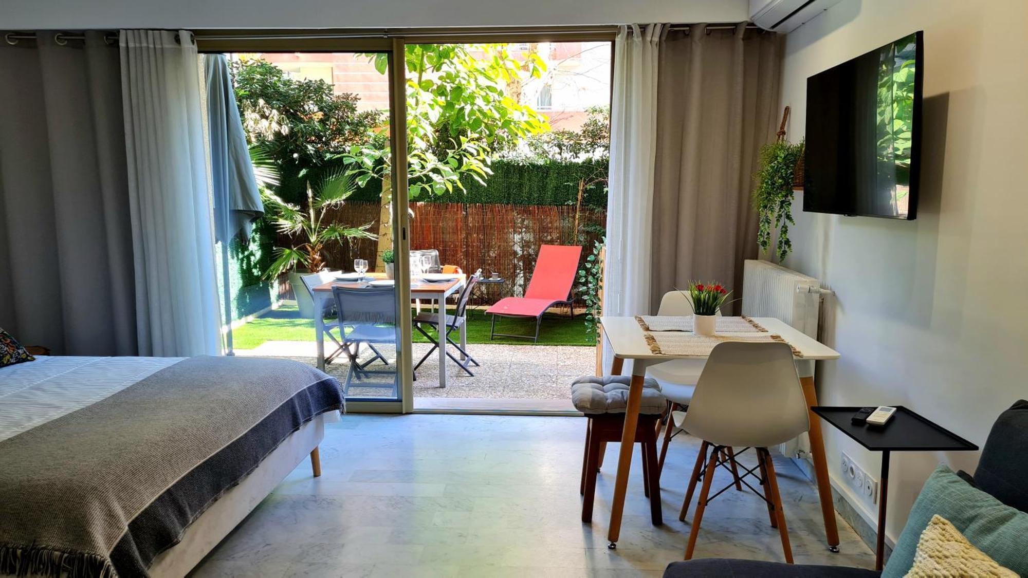 Studio Sun-Beach Avec Parking Et Jardin - 500M Des Plages De Juan Les Pins Antibes Esterno foto